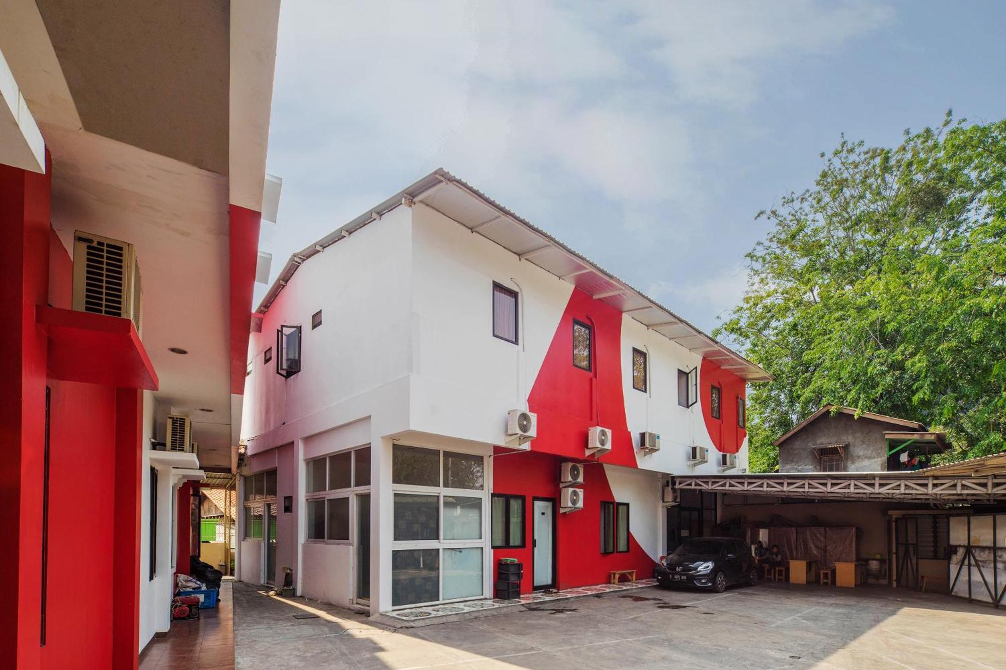 Super Oyo 866 Idola Residence Jakarta Exterior photo