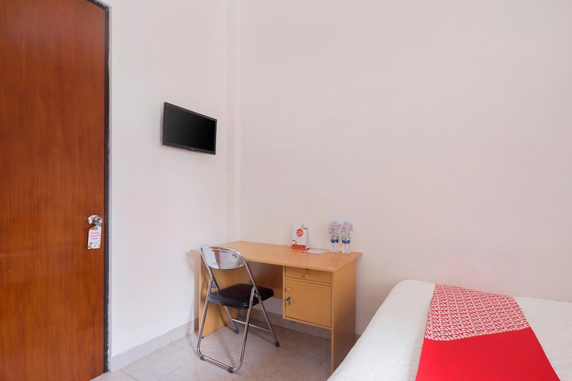 Super Oyo 866 Idola Residence Jakarta Exterior photo