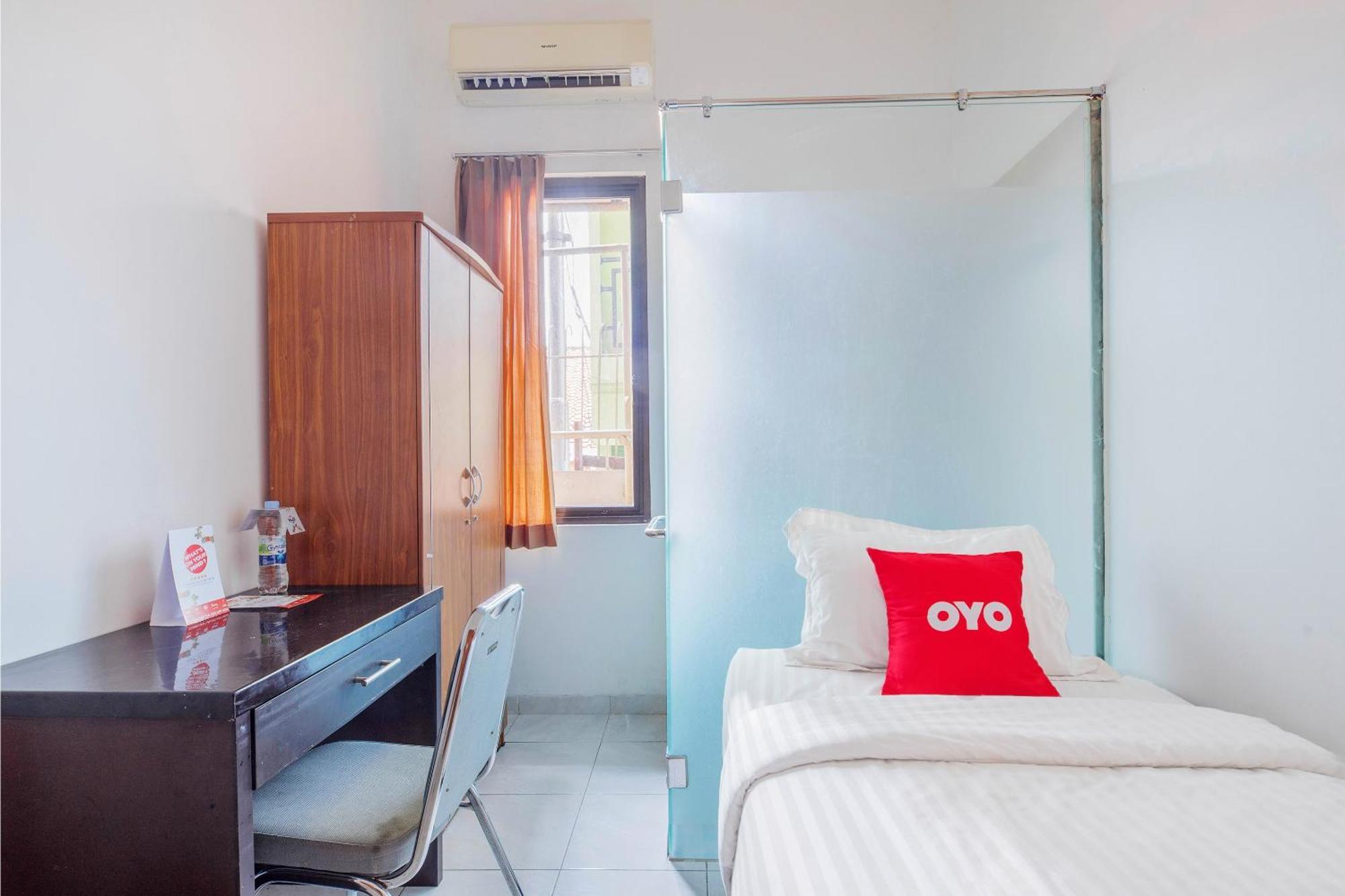 Super Oyo 866 Idola Residence Jakarta Exterior photo